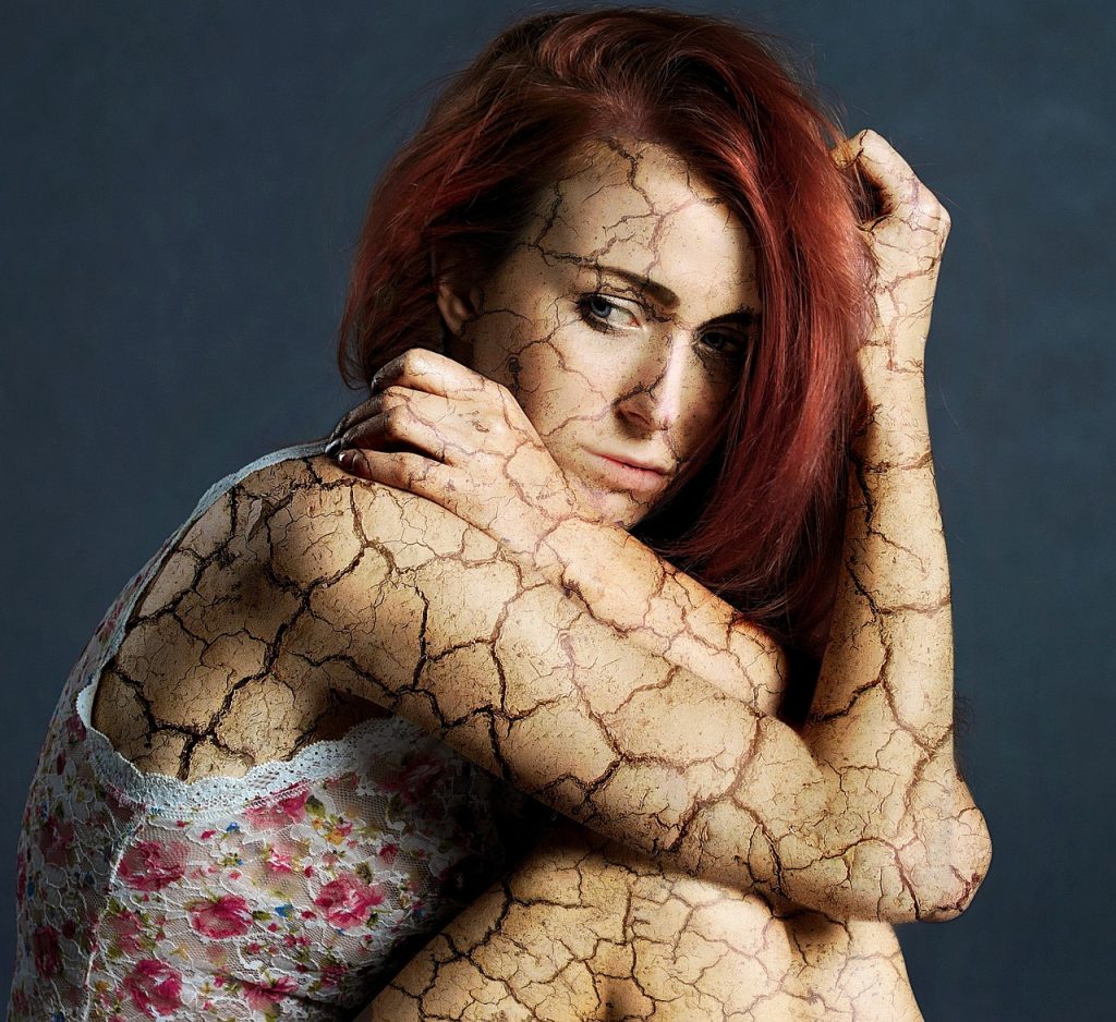 Frau mit roten Haaren